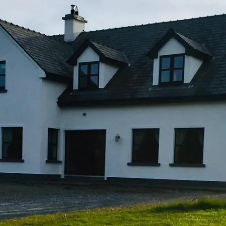 Fabulous 4 Bedroom House, Gateway To Connemara * Galway