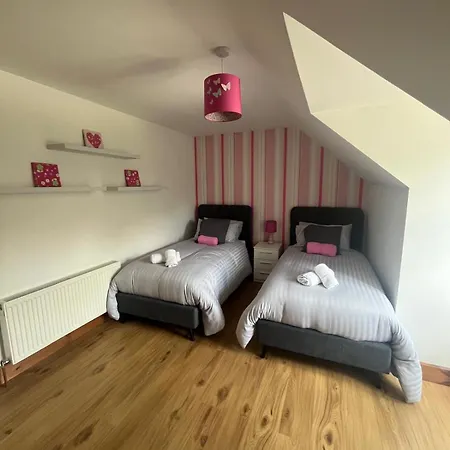 Fabulous 4 Bedroom House, Gateway To Connemara Galway