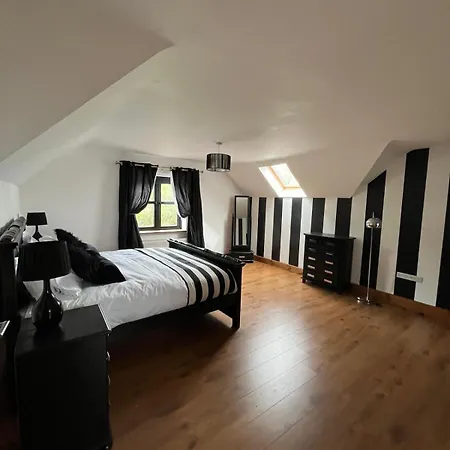Holiday home Fabulous 4 Bedroom House, Gateway To Connemara