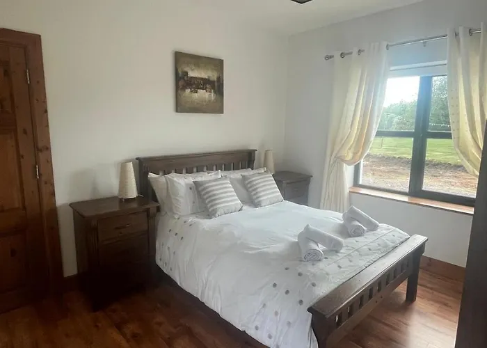 Fabulous 4 Bedroom House, Gateway To Connemara * 골웨이