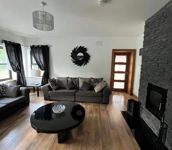 펜션 Fabulous 4 Bedroom House, Gateway To Connemara