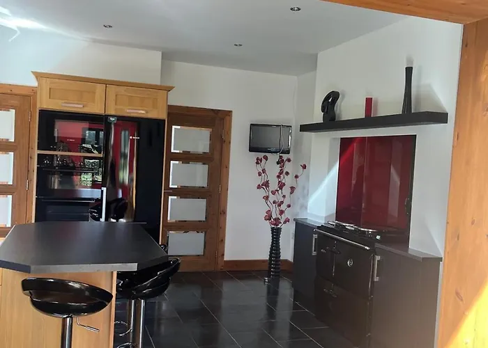 펜션 Fabulous 4 Bedroom House, Gateway To Connemara 골웨이