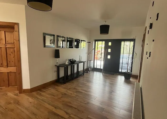 Fabulous 4 Bedroom House, Gateway To Connemara