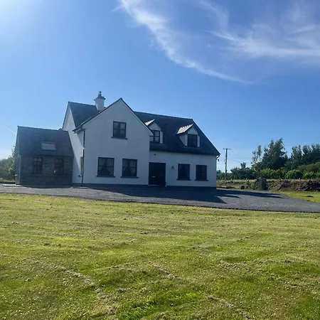 Ferienhaus Fabulous 4 Bedroom House, Gateway To Connemara Galway